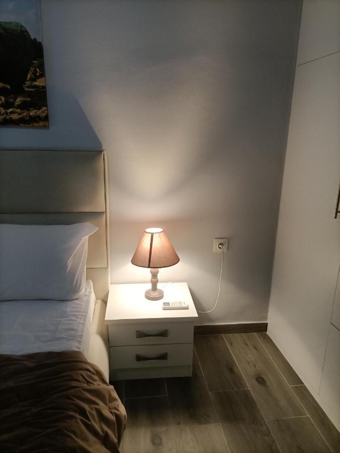 Modern Comfy Lejlighed Athen Eksteriør billede